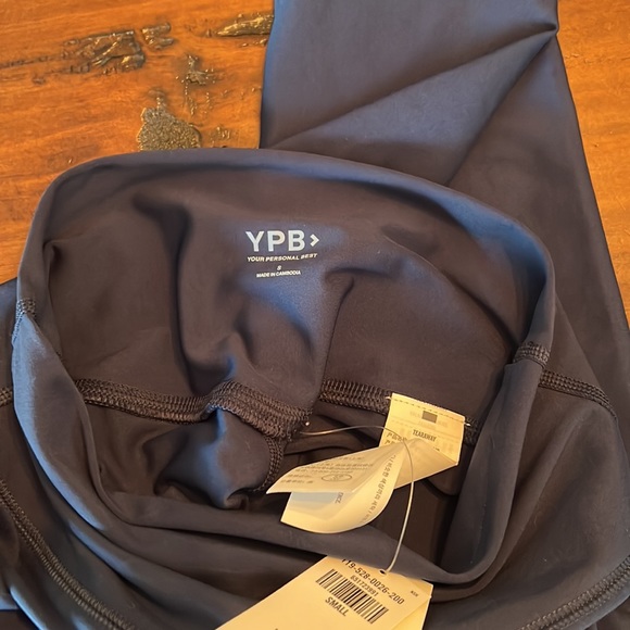 YPB Cropped leggings size Small - Picture 3 of 4